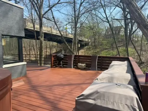 Hillside Deck Refinish