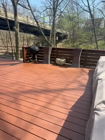 Hillside Deck Refinish
