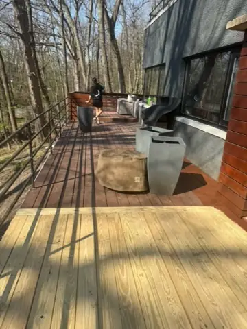 Hillside Deck Refinish