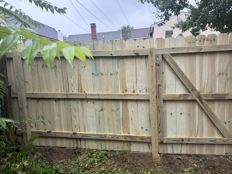 Wood Privacy Fencing
